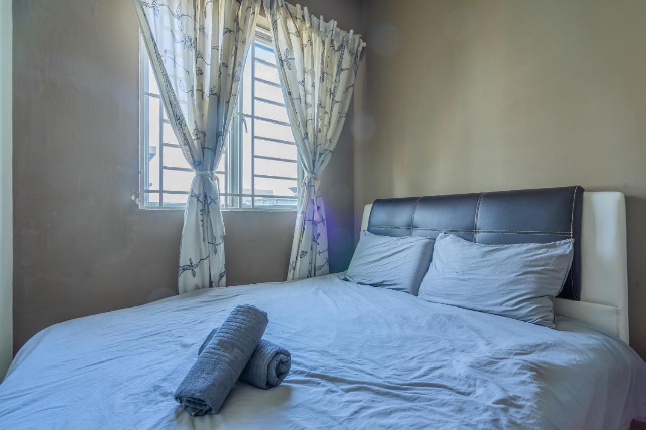 Cozy 2-Bedroom For 4 Pax With Pool - スバン・ジャヤ エクステリア 写真